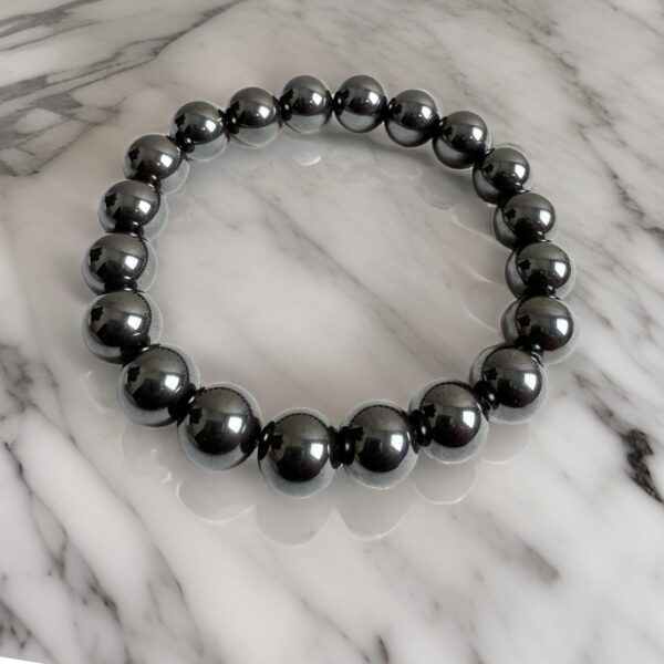 hematite_bracelet_mrb_bg